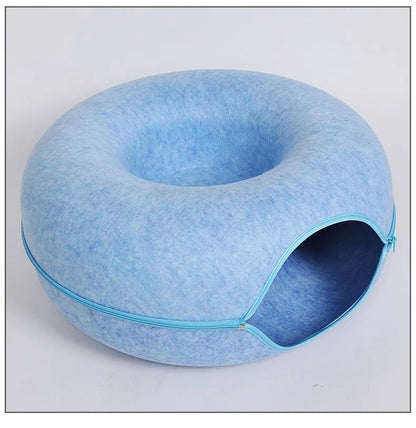 lit pour chat en tunnel bleu